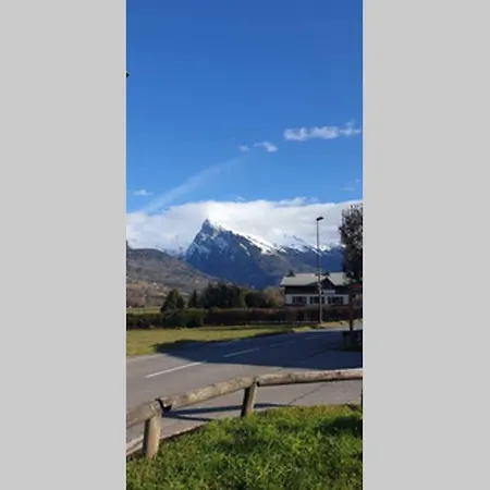 6-8 Personnes Au Coeur Du Village A Proximite Et Pistes De *